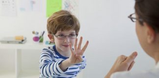 Dislexia: causas, síntomas, tratamientos, y más